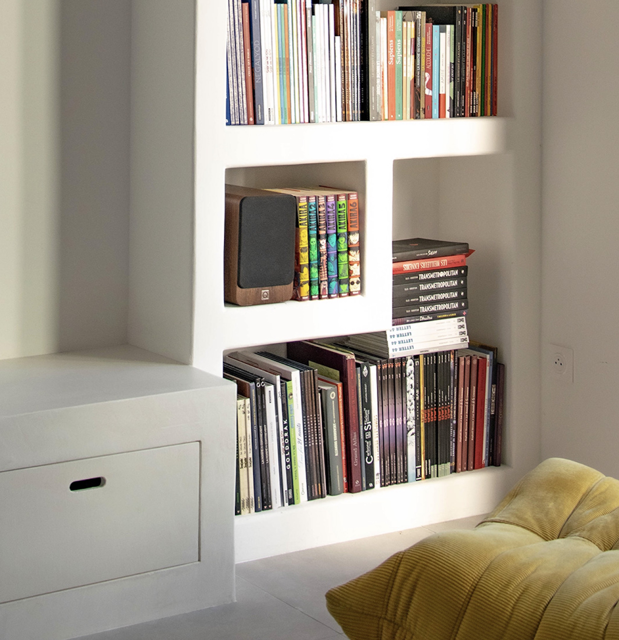 Coin lecture et bibliothèque de la Villa Cosy